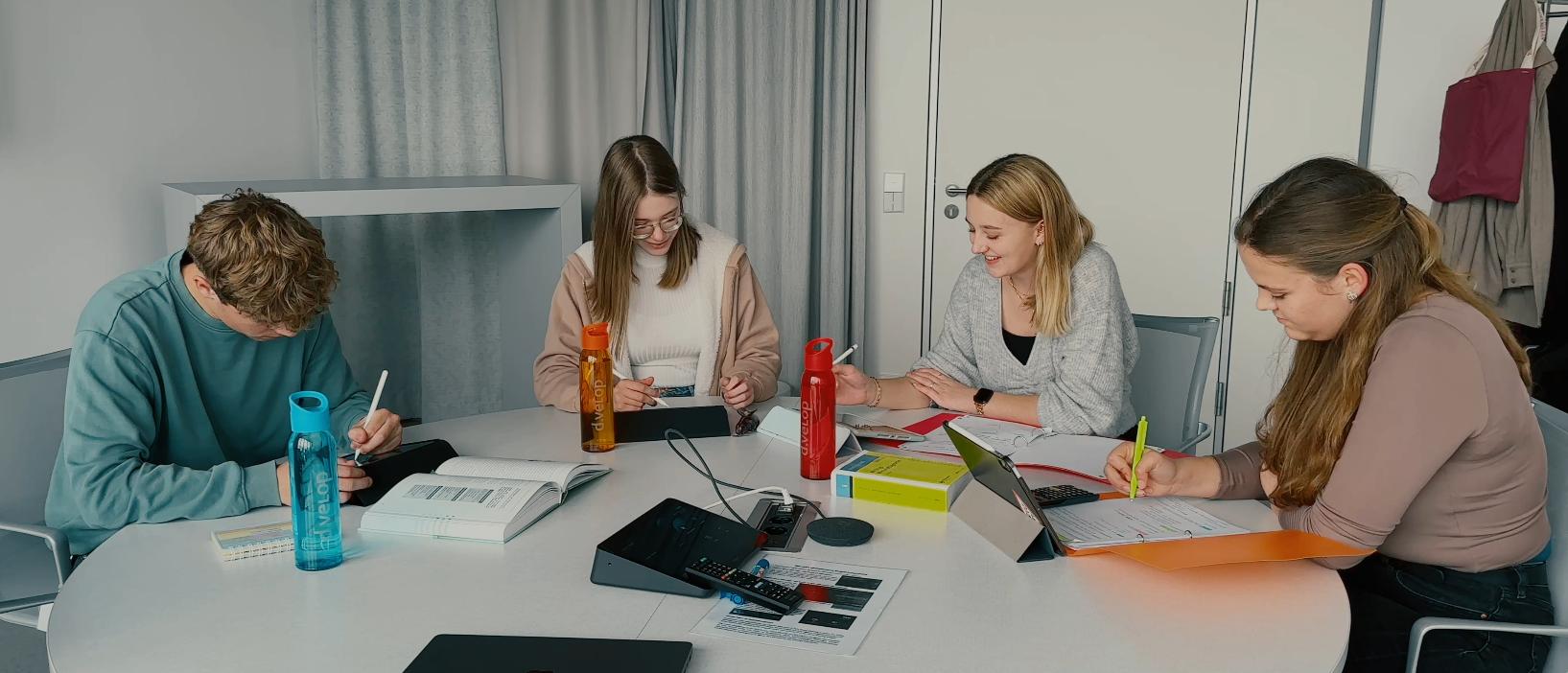 Personen am Arbeiten